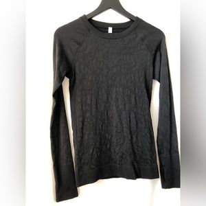 Lululemon rest less pullover - black